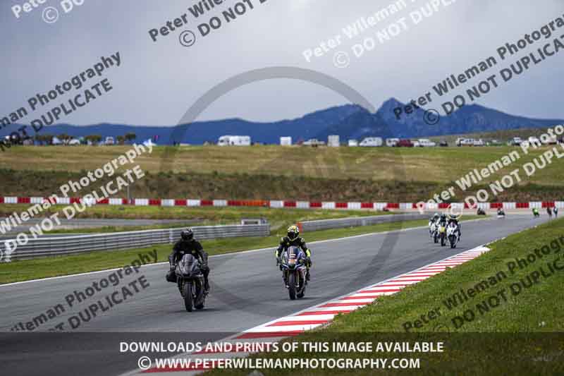 cadwell no limits trackday;cadwell park;cadwell park photographs;cadwell trackday photographs;enduro digital images;event digital images;eventdigitalimages;navarra;no limits trackdays;peter wileman photography;racing digital images;trackday digital images;trackday photos